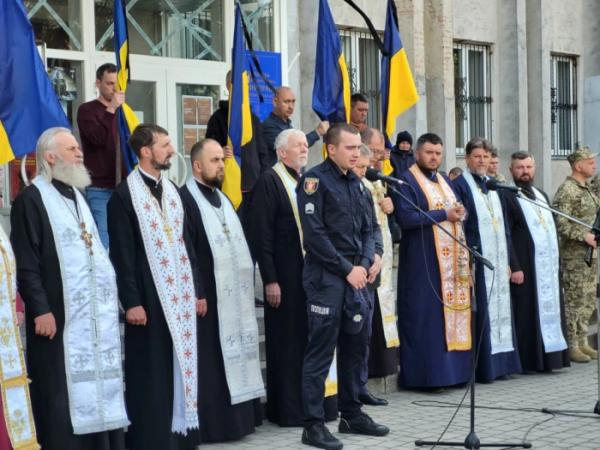 У Ковелі попрощалися із захисником Дмитром Сергієнком21