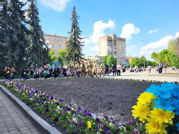 У Ковелі попрощалися із захисником Максимом Ткачуком8