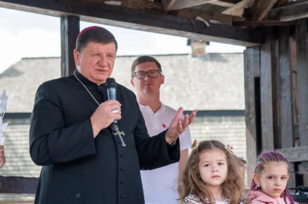 У Луцькому замку відбулося свято для дітей8