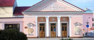 У Луцьку мандрівний театр на колесах «Равлик» представить дві вистави для дітей та дорослих