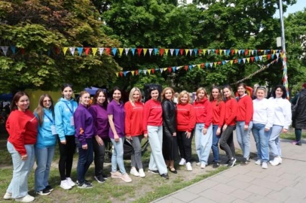 У Луцьку відбувся сімейний фестиваль «Тепло материнських сердець»57