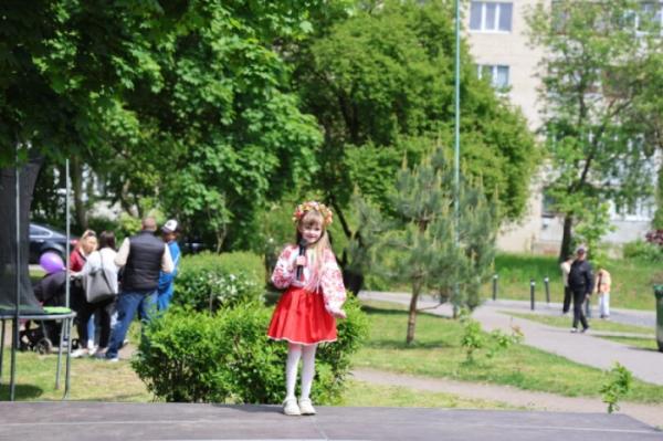 У Луцьку відбувся сімейний фестиваль «Тепло материнських сердець»28