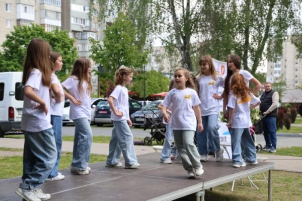 У Луцьку відбувся сімейний фестиваль «Тепло материнських сердець»16