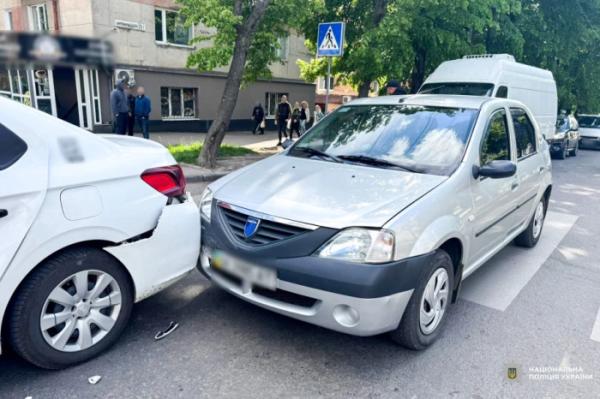 У Рівному внаслідок автопригоди постраждали двоє осіб
