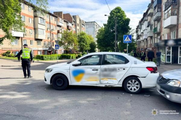 У Рівному внаслідок автопригоди постраждали двоє осіб