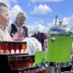 У Рованцях на ярмарку учні ліцею зібрали  87 тисяч гривень для ЗСУ