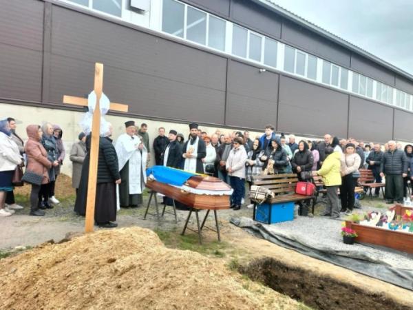 У Рожищі в останню дорогу провели Сергія Богуцького21