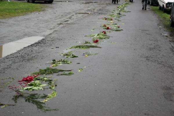 У селі Дачне попрощалися із захисником В'ячеславом Терьохіним4
