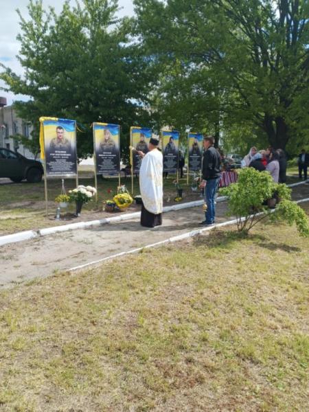 У селі Мокрець відкрили Алею Слави полеглих захисників9