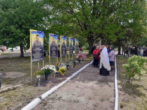 У селі Мокрець відкрили Алею Слави полеглих захисників8