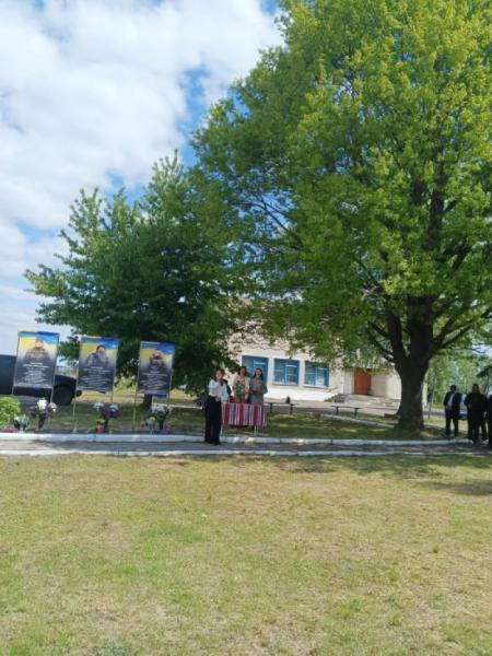 У селі Мокрець відкрили Алею Слави полеглих захисників21