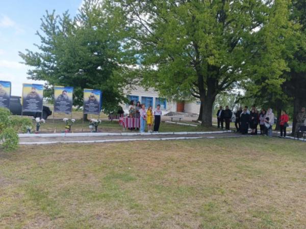 У селі Мокрець відкрили Алею Слави полеглих захисників14
