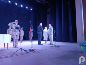 У Шептицькому рідним захисників вручили відзнаки15