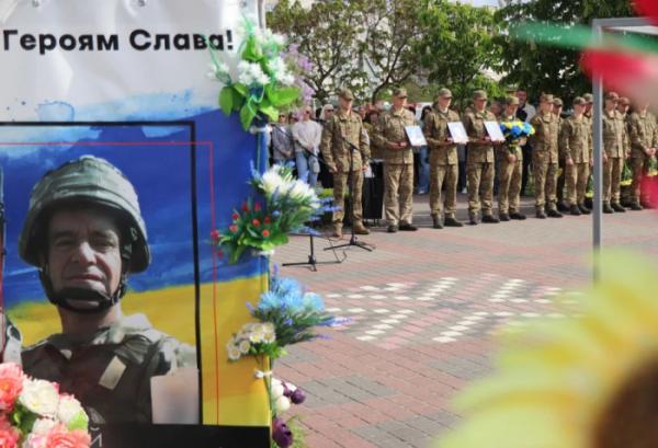У Вараші матерям трьох мужніх захисників вручили посмертні ордени синів3