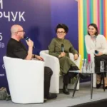 «Україна бореться проти варварства»: Нобелівська лауреатка, письменниця Ольга Токарчук приїхала до Києва з візитом солідарності