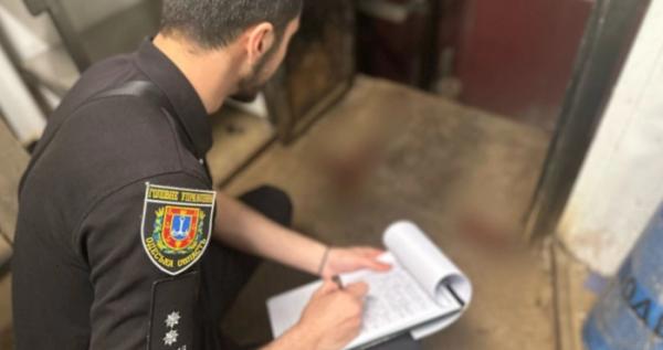 В Одесі у ліфтовій шахті супермаркету виявили тіло вантажника