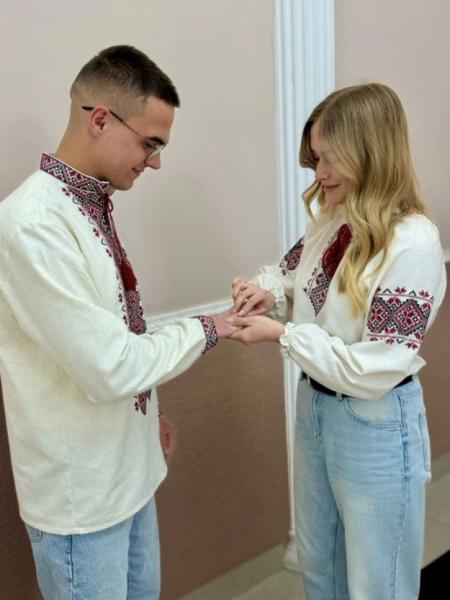 Наречені Давид та Олександра
