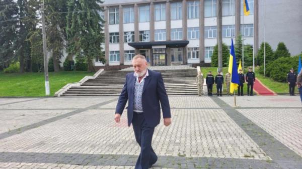 Вони стоять за нашими плечима: в Острозі провели заходи до Дня героїв України2