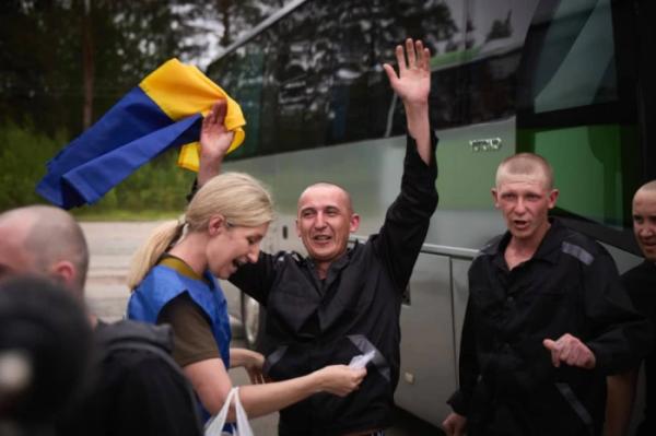 З російського полону повернулися мешканці Нововолинська Дмитро Аксененко та Юрій Верхось1