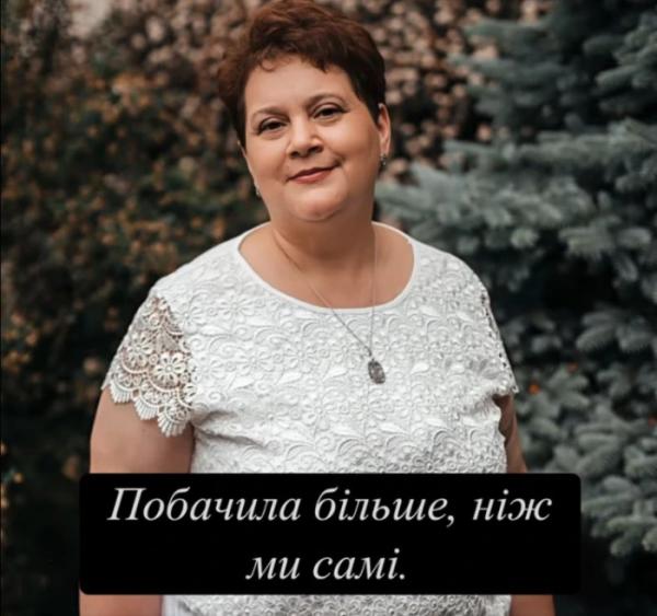«Залишаєтеся з нами – назавжди, у серці»: випускники Виноградівської ЗОШ № 1 підготували зворушливе звернення для своїх вчителів22