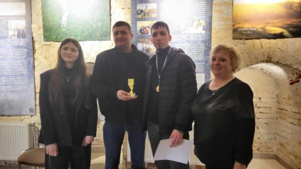Зберегти пам’ять про кожного: в Острозі відбувся шаховий турнір пам’яті Андрія Лозюка13