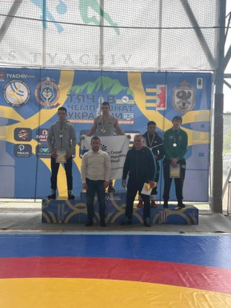 Золото й два срібла здобули борці Рівненської області на чемпіонаті України U-151