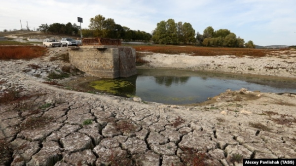 Обміліле через посуху Бахчисарайське водосховище, архівне фото