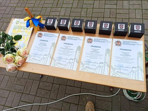 Для 63 курсантів Острозького військового ліцею востаннє пролунав святковий дзвінок10