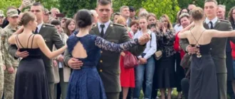 Для 63 курсантів Острозького військового ліцею востаннє пролунав святковий дзвінок