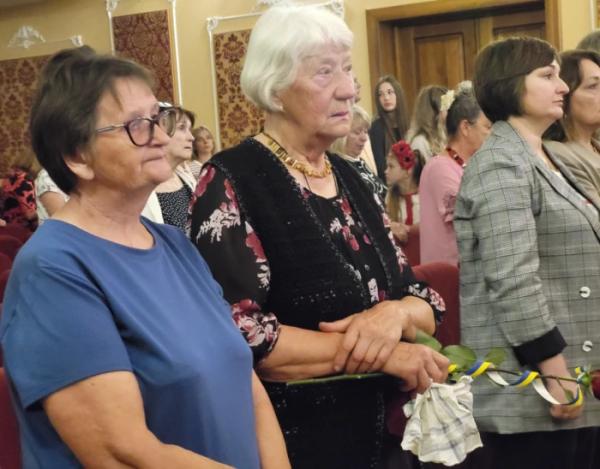 До Дня Конституції у Ковелі вручили нагороди рідним Героїв17