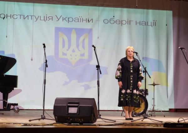 До Дня Конституції у Ковелі вручили нагороди рідним Героїв19