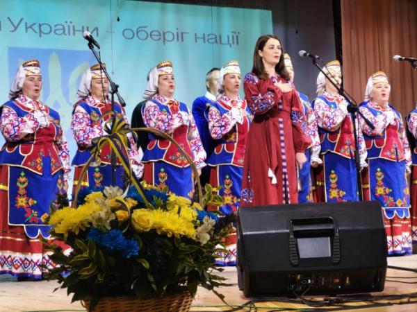 До Дня Конституції у Ковелі вручили нагороди рідним Героїв1