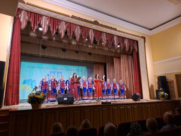 До Дня Конституції у Ковелі вручили нагороди рідним Героїв18