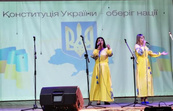 До Дня Конституції у Ковелі вручили нагороди рідним Героїв22