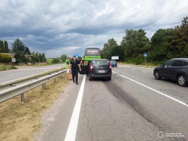 ДТП біля Рівного: постраждали троє дітей3