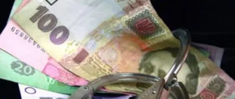 Ексчиновниць управління освіти Херсона підозрюють у розтраті чотирьох мільйонів гривень