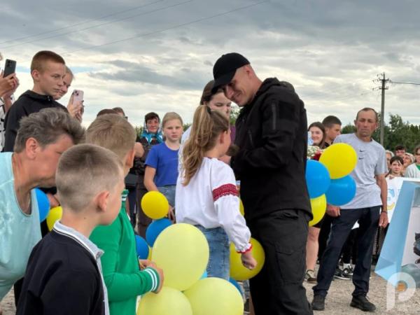 Іванівка та Горішнє зустріли звільненого з полону захисника7