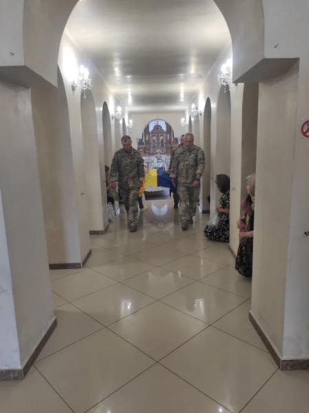 Як у Ковелі прощалися із захисниками Романом Степашуком і Михайлом Капійчуком3