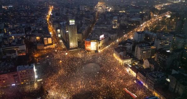 Масові протести в Белграді: є заарештовані і постраждалі