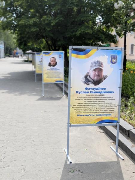 На бульварі у Ковелі повернули Алею пам’яті Героїв7