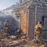 На Миколаївщині вогнеборці ліквідували наслідки масованого обстрілу по Очакову