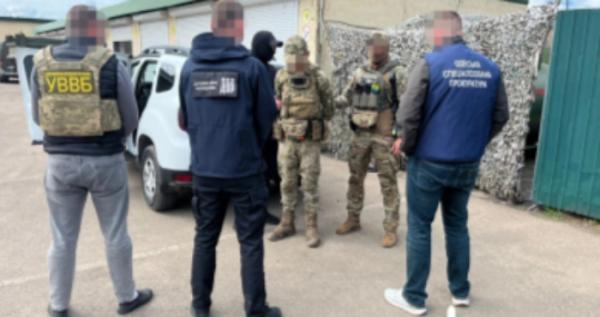 На Одещині ДБР викрило правоохоронця, який займався незаконним переправленням військовозобов’язаних до Придністров’я