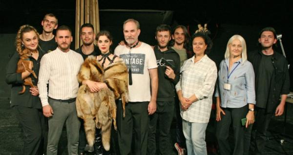Актори вистави «Венера в хутрі» Закарпатського академічного обласного українського музично-драматичного театру імені братів Ю. – А. та Є. Шерегіїв