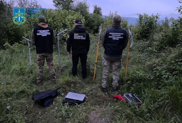На Закарпатті судитимуть тячівця, який безпілотником доправляв контрабандні цигарки до РумуніїНа Закарпатті судитимуть тячівця, який безпілотником доправляв контрабандні цигарки до Румунії
