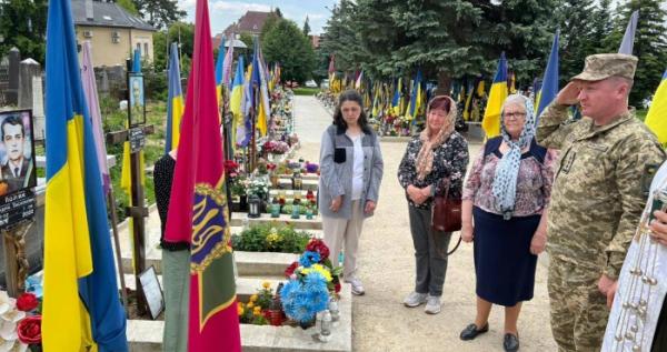 На Закарпатті вшанували пам'ять полеглого захисника України Андрія Поляка