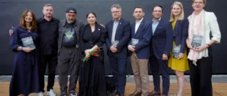 Під час поетичного вечора Сергія Жадана у Бабиному Яру для бригади «Хартія» зібрали 500 тисяч гривень