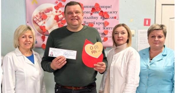 Поліцейські Рівненщини стали почесними донорами