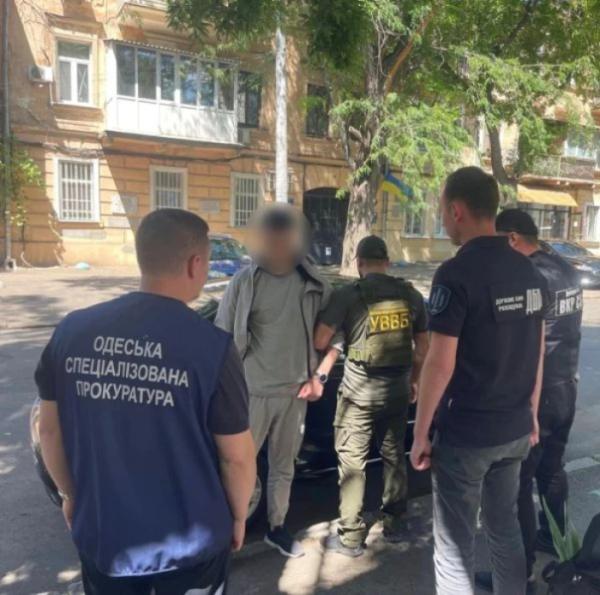 Прикордонники Білгород-Дністровського загону затримали військовослужбовця за спробу переправлення чоловіків до Молдови2