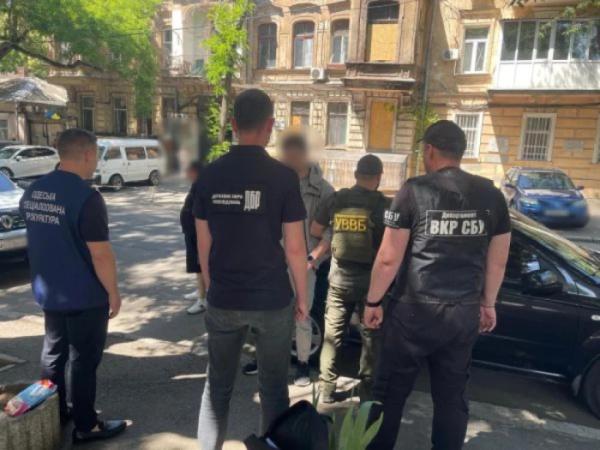 Прикордонники Білгород-Дністровського загону затримали військовослужбовця за спробу переправлення чоловіків до Молдови3