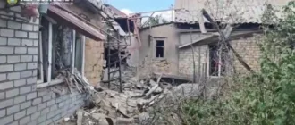 Росіяни зранку вдарили КАБом по середмістю Херсона
